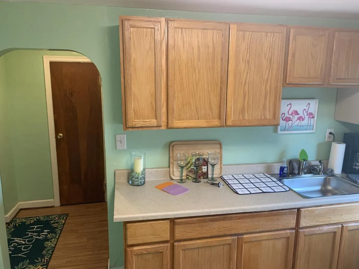 Apartment Beach Side Studio #3 Apts North Camellia Acres